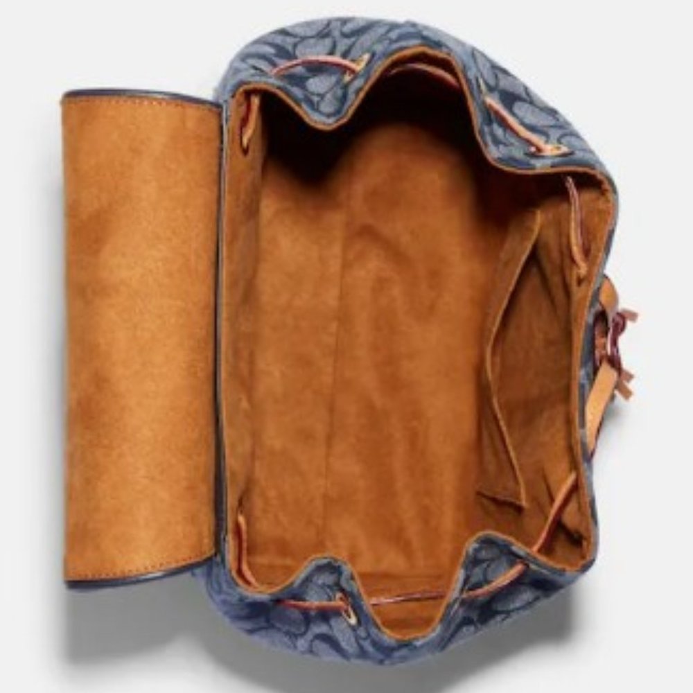 Kleo Backpack In Signature Chambray - Picture 3 of 4